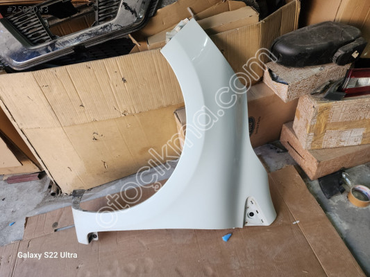 Renault Clio 4 sol ön çamurluk orjinal çıkma
