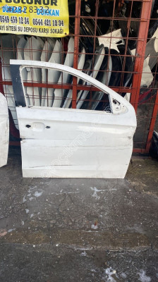 PEUGEOUT 301 SAĞ ÖN KAPI