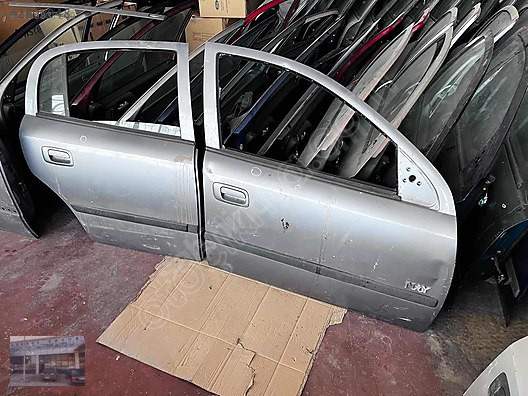 Opel astra çıkma sağ ön kapı
