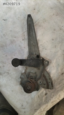 toyota coralla sol arka efsane kasa sol arka cam krikosu