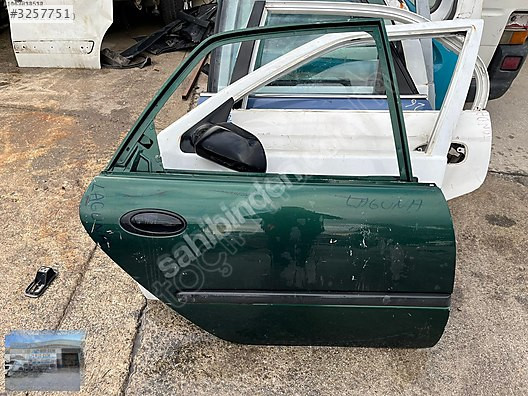 OTO CEM DEN RENAULT LAGUNA 1 ÇIKMA SAĞ ARKA KAPI