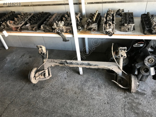 Ford Escort sedan arka dingil