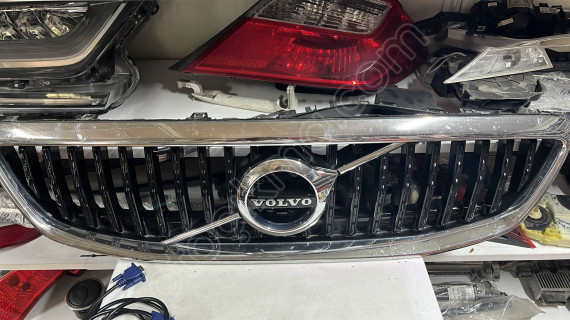 Volvo v40 ön pancur