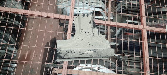 AUDİ A4 17/20 SAĞ  MARŞBİYEL SACI SEFALILAR OTO CIKMA