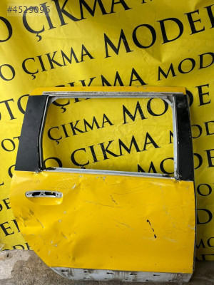 DAİCA LODGY SAĞ ARKA KAPI