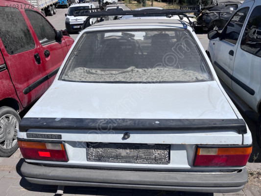 Renault R9 arka bagaj kapağı