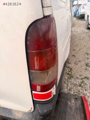 Nissan vanetta sağ stop