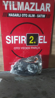 Renault Clio gri far
