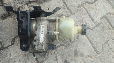 Symbol joy clio2 sandero2 logan2 çıkma orjinal direksiyon pompası