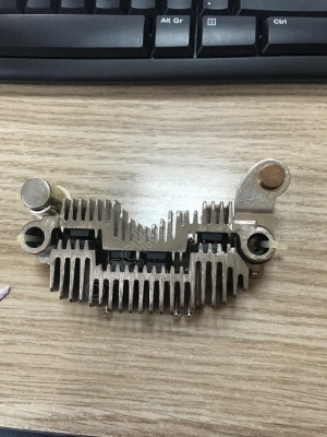 DİYOT TABLASI 90MM HYUNDAI ACCENT MİT. TİP 6MM CİVATALI