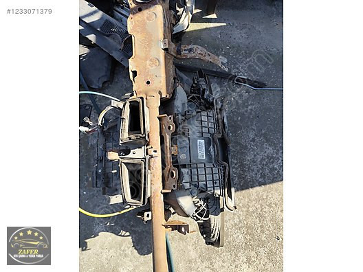 272703695R RENAULT FLUENCE KALORİFER KAZANI
