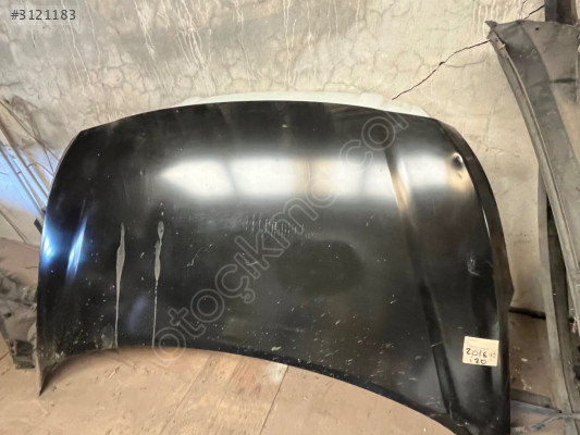 Hyundai i20 ön kaput