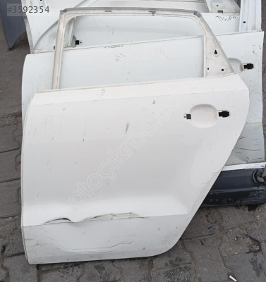 VOLKSWAGEN POLO ORJİNAL ÇIKMA SOL ARKA KAPI