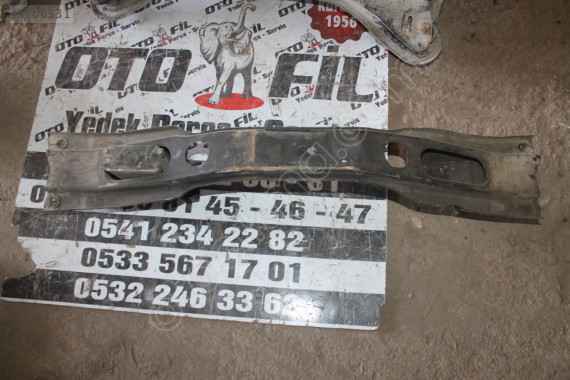 FORD TRANSİT 2001 2.4 300LÜK ALT ŞASE TRAVERSİ