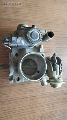 Mazda 3 23 gaz kelebeği Mazda B61K-13-640 / Denso 195900-2520