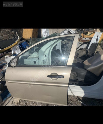 Hyundai Accent sol ön kapı
