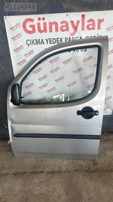 FİAT DOBLO SAĞ ÖN KAPI