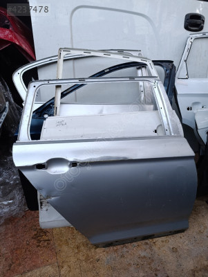 Volkswagen Passat b8 variant sağ arka kapı orjinal çıkma parça