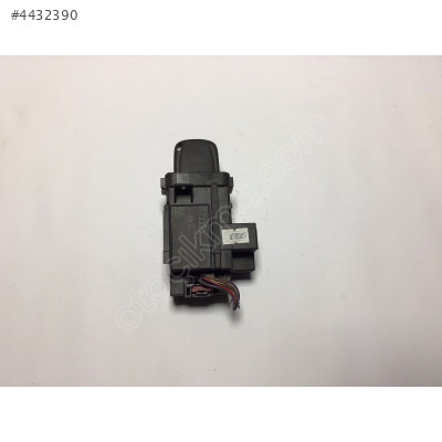 Audi A6 Kontak Anahtar Yuvası 8K0909131