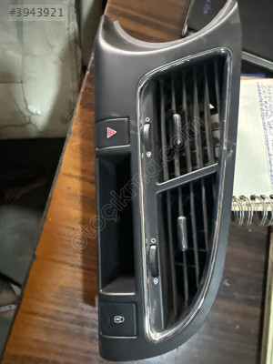 Peugeot 3008 klima ızgarası