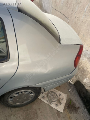 RENAULT CLİO SOL ARKA ÇAMURLUK ÇIKMA ORJİNAL