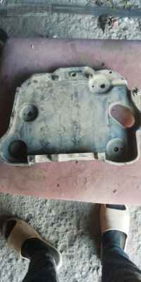 1997 volkswagen polo akü altı plastiği çıkma