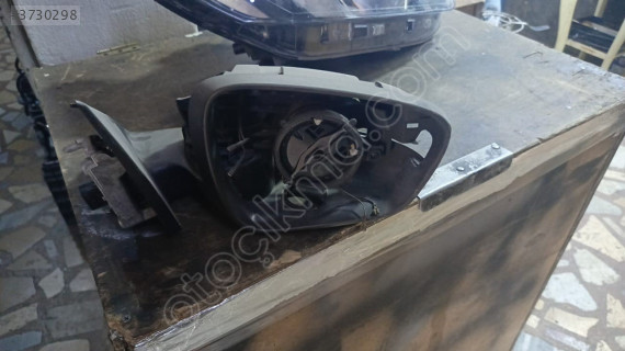 FORD KUGA SAĞ AYNA GÖVDESİ 2020/23