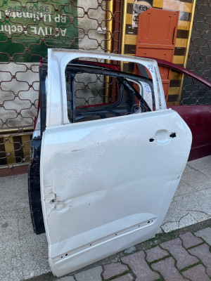 Peugeot 3008 Sol Arka Kapı Orijinal