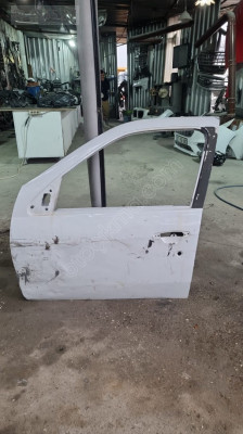 Renualt sembol 2010 model sol on kapi