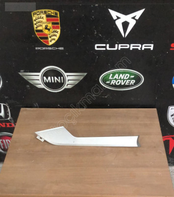 8W0867409 AUDİ A4 SOL ÖN KAPI İÇ SÜS ÇITASI