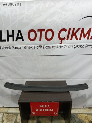 Opel Vectra B Cam Önü Izgarası