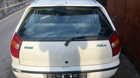 Fiat palio bagaj kapağı