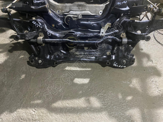 volkswagen caddy ön beşik travers çıkma orjinal 1.6 dizel 2011