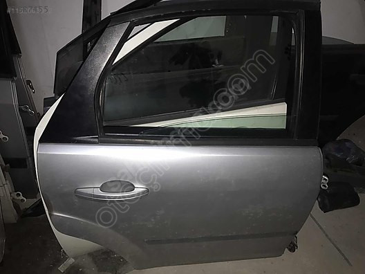 FORD FOCUS 2 sağ arka kapı