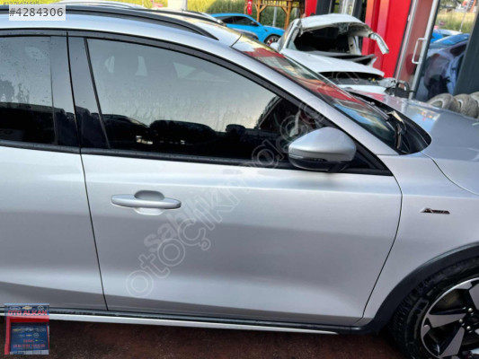 FORD FOCUS 4 SAĞ ÖN KAPI GRİ HATASIZ 2019-2025