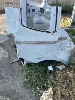 Curier sağ arka çeyrek