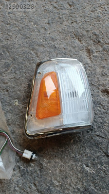 Toyota Hilux eski kasa ön sağ sol sinyaller sifir yansanayi mali