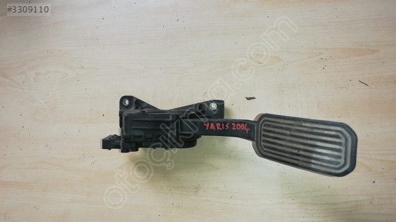 toyota yaris 2004 1.0 otomatik gaz pedalı (son fiyat)