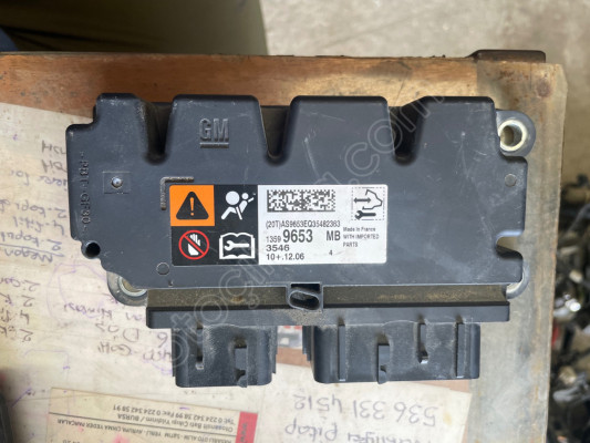 13589413 MB Opel Astra J Airbag Beyni