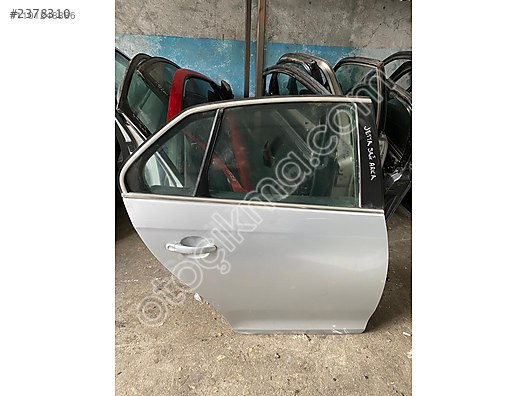 VOLKSWAGEN JETTA SAG ARKA KAPI GUCMANLAR OTO