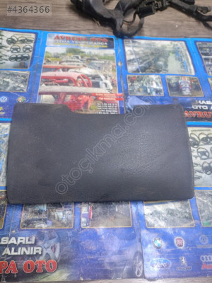 90481663 Opel Corsa B göğüs altı sigorta kutusu kapağı