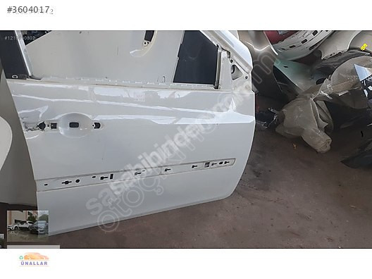 RENAULT CLIO3 SAĞ ÖN KAPI MERTLER OTO YEDEK PARÇADA