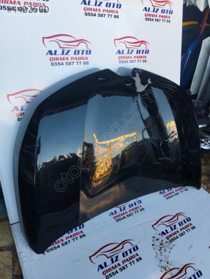 Renault Clio 5.5 motor kaputu siyah