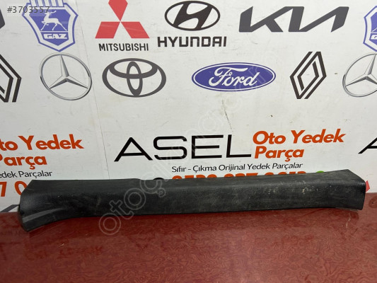 67913 02260 TOYOTA Corolla Sağ ÖN Eşik Plastiği