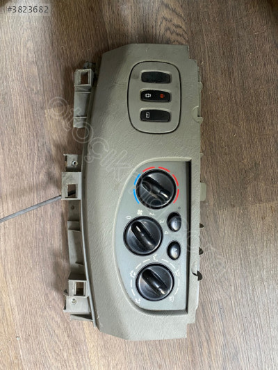renault trafik iki çıkma klima düğmesi