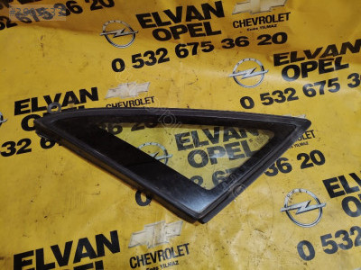 Opel Astra F Sedan Çıkma Sol Arka Kelebek Camı