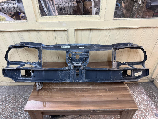 RENAULT MEGANE ÖN PANEL 95-99 MODEL İTHAL ÜRÜN TEMİZ 1.DEPODA