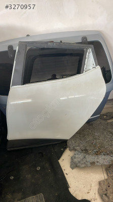 Renault Clio 4 sol arka kapı orijinal