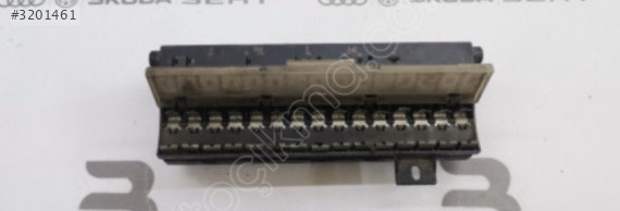 VOLKSWAGEN JETTA GOLF 1974-1984 SİGORTA KUTUSU 171941821B