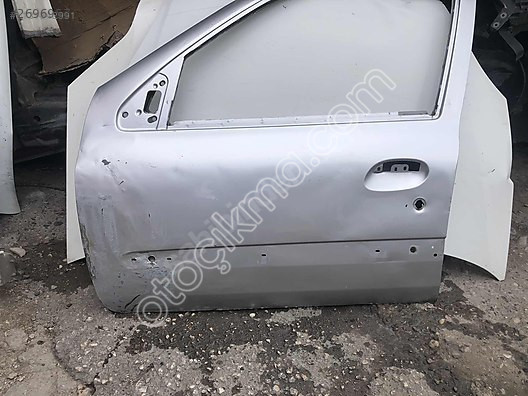 2007 Clio sol ön kapı